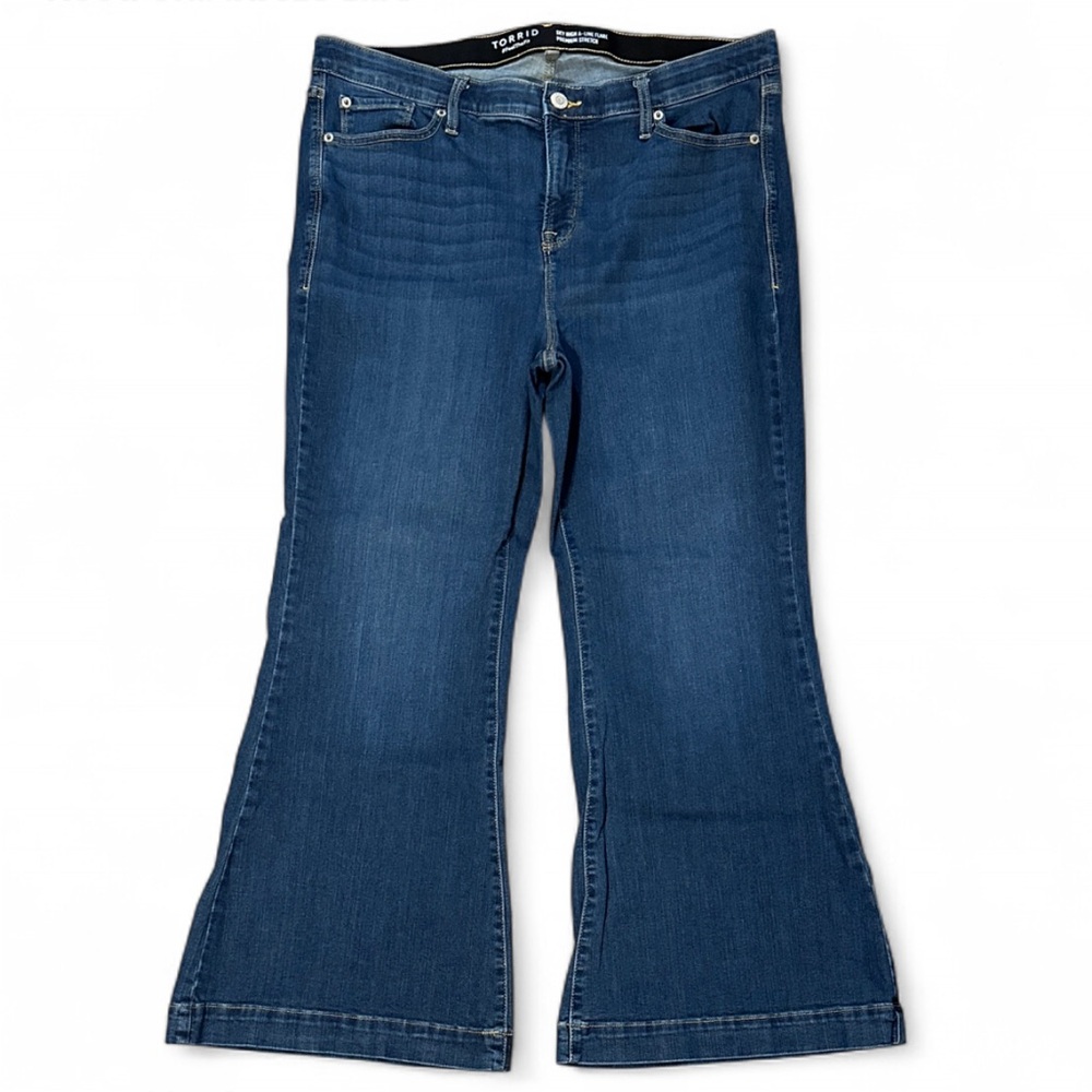 Torrid Women’s Sky High A-Line Flare Jeans Blue Size 18 Short Stretch